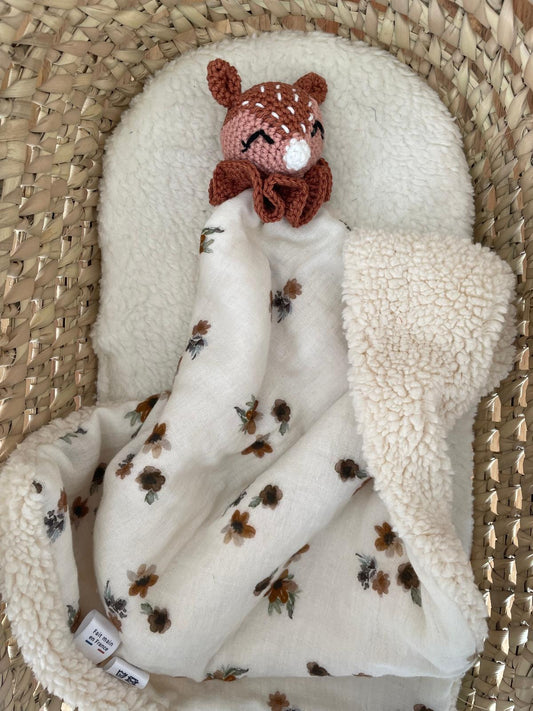 Doudou Biche fleur marron